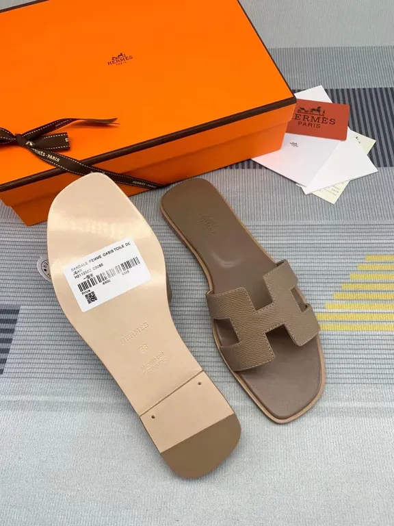 Hermes Shoe 